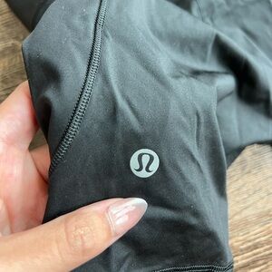 lululemon biker shorts with pockets